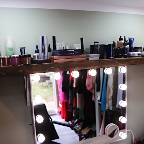 We use a comprehensive array of cosmetics at our private dressing studio.