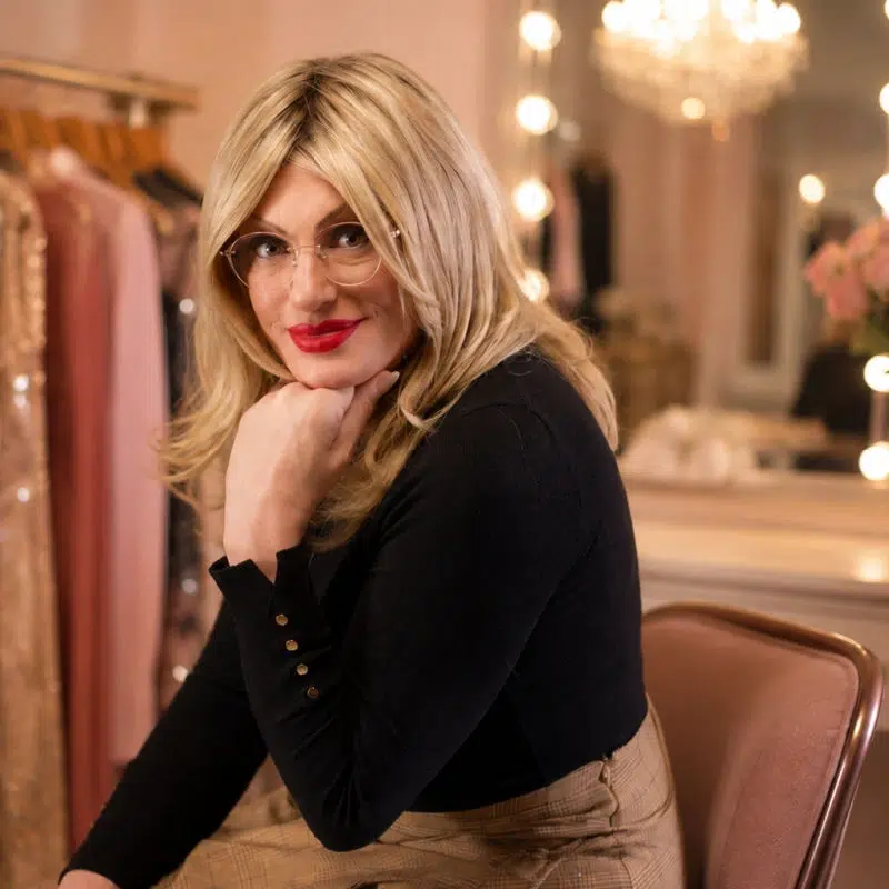 Sophie Summers offering personal clothing advice at Translife