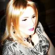 Translife Dressing Service Model Laura