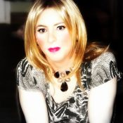 Translife Dressing Service Model Laura