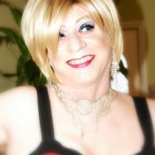 Translife Dressing Service Model Cassie