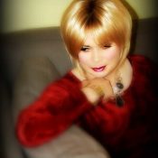 Translife Dressing Service Model Jenny