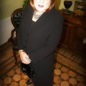 Translife Dressing Service Model Julia