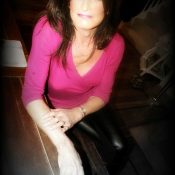 Translife Dressing Service Model Davina