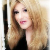 Translife Dressing Service Model Nicola