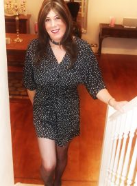 crossdressing model Sue - Translife Dressing Service