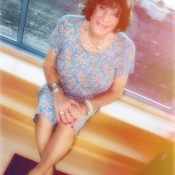 Translife Dressing Service Model Kate