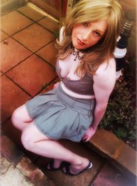 Translife Dressing Service model Jules