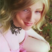 Translife Dressing Service model Jules