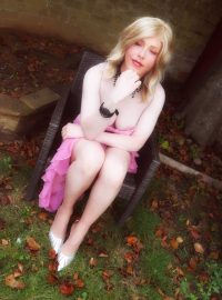 Translife Dressing Service model Jules